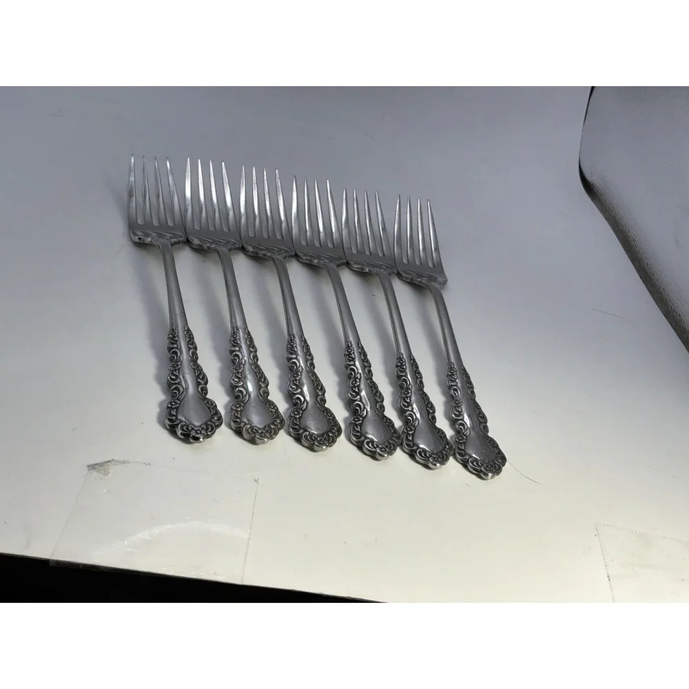 Oneida Shelley Stainless Steel Flatware 1 Knife Missing 31 Pieces 6 Piece Place‎
